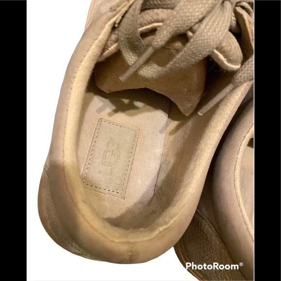 UGG Lace Up Reptile Print Sneaker  Sz 8.5 - Picture 8 of 9